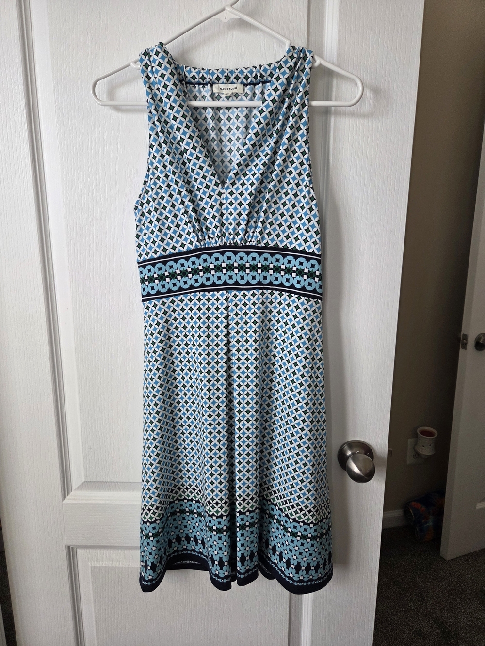 Max Studio sleeveless V-Neck Geometric Print Dress in Light Blue